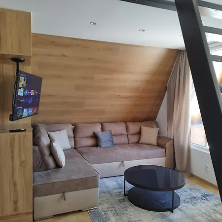 Aurora Domek alpejski